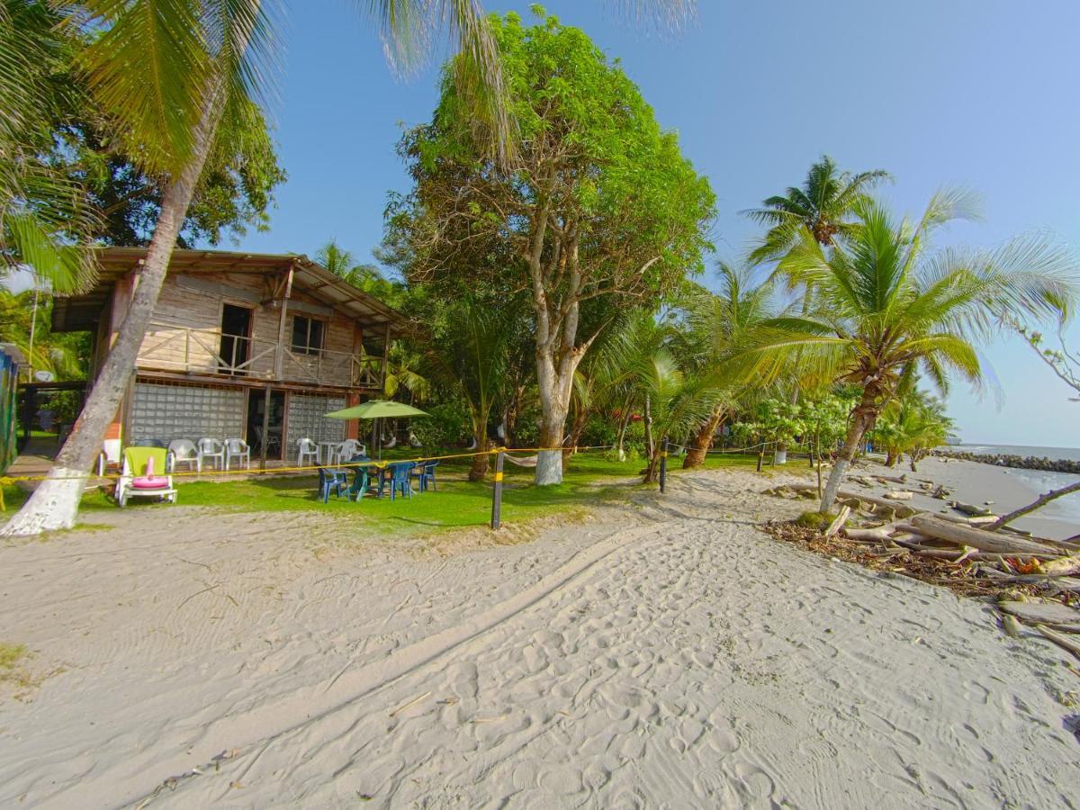 Las Cabanas De Mario Necoclí Extérieur photo