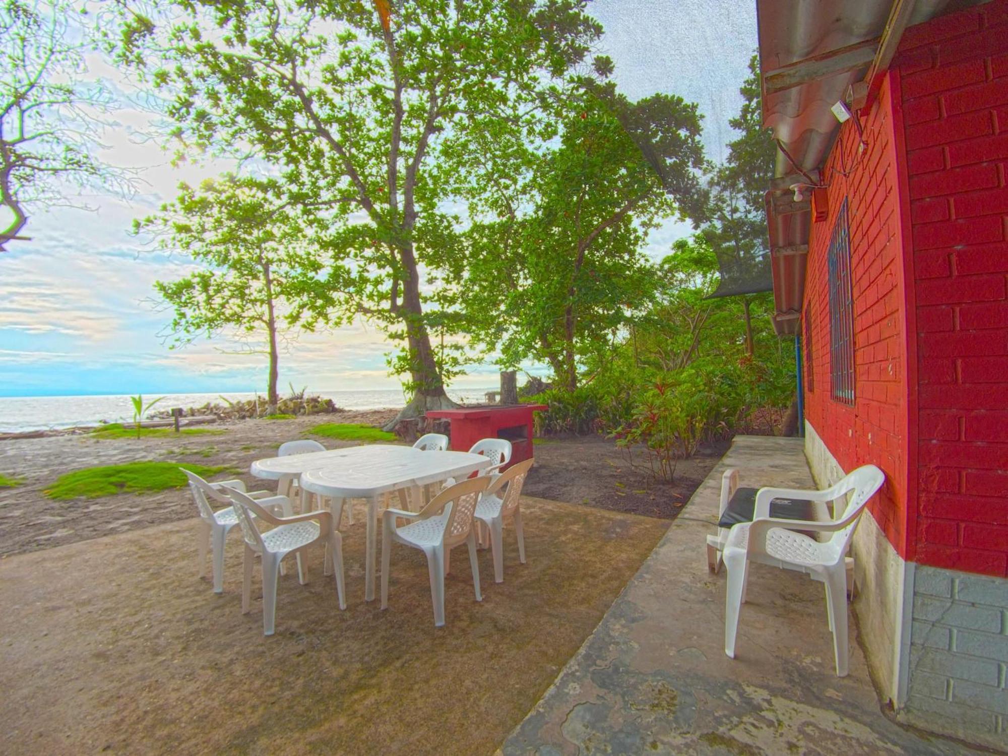 Las Cabanas De Mario Necoclí Extérieur photo