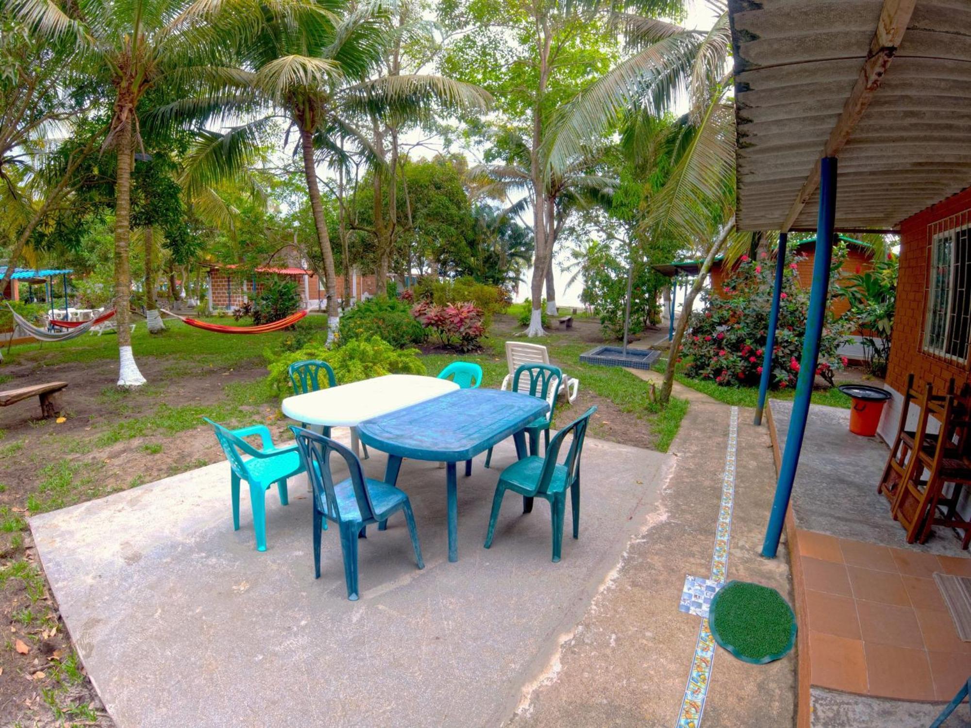 Las Cabanas De Mario Necoclí Extérieur photo