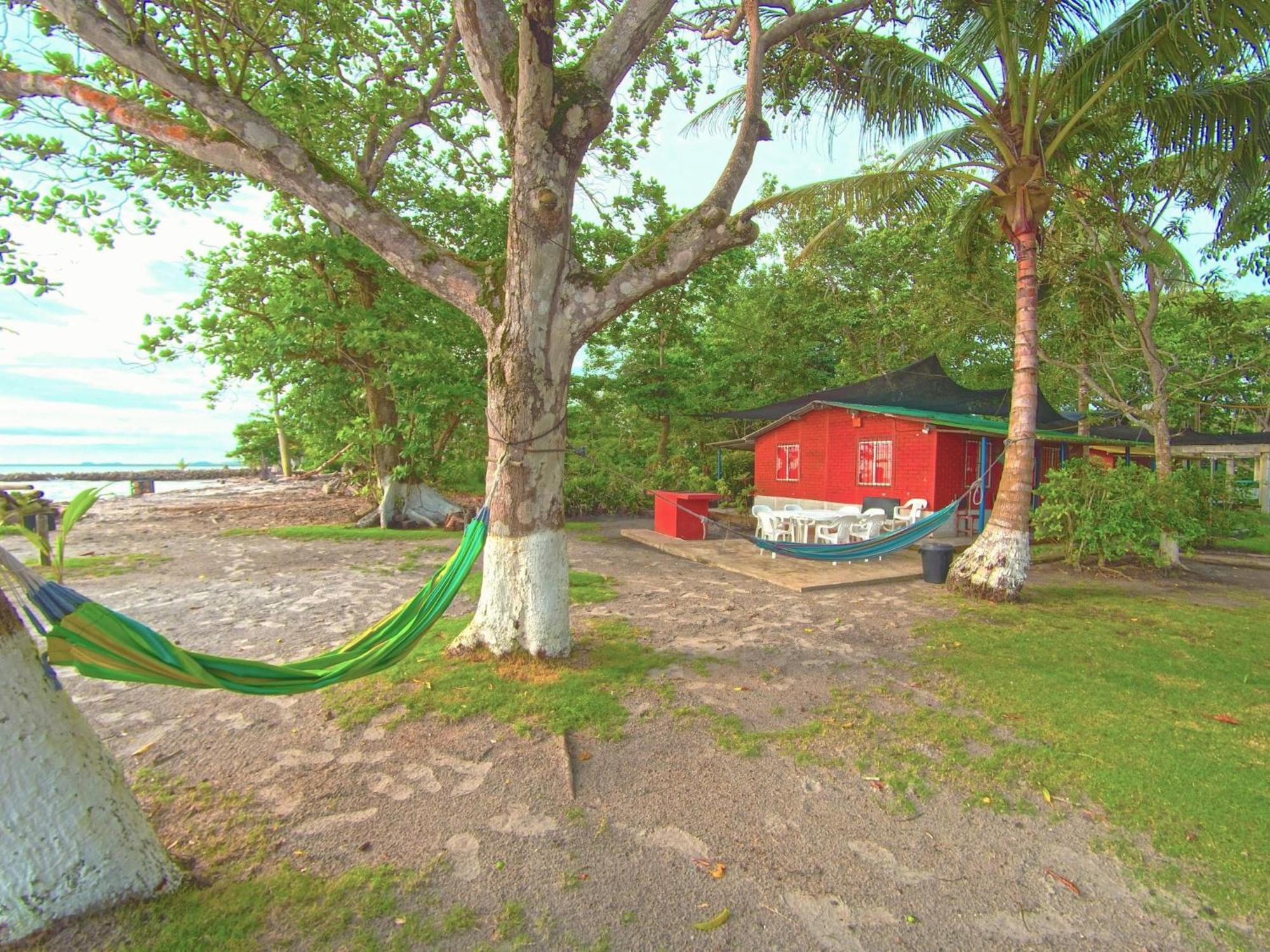 Las Cabanas De Mario Necoclí Extérieur photo